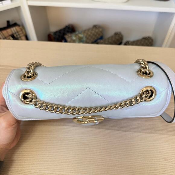 Gucci Iridescent Chevron Matelasse Small GG Marmont Iridescent Snow Light Blue - Picture 10 of 12